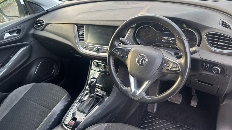 Vauxhall Grandland X 1.6 Turbo D Sport Nav 5dr Auto Diesel Hatchback